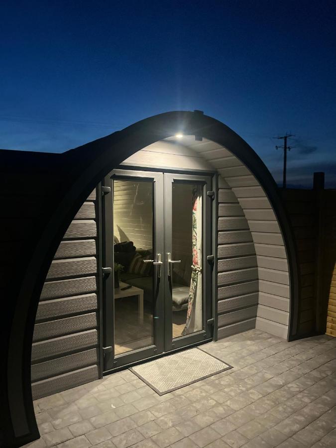 The Garden Pod With Private Hot Tub * Ballymagan